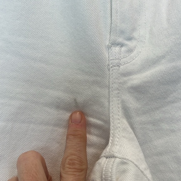 Zara White Straight Leg Jeans with High-Rise Waist size 6. - Picture 10 of 15
